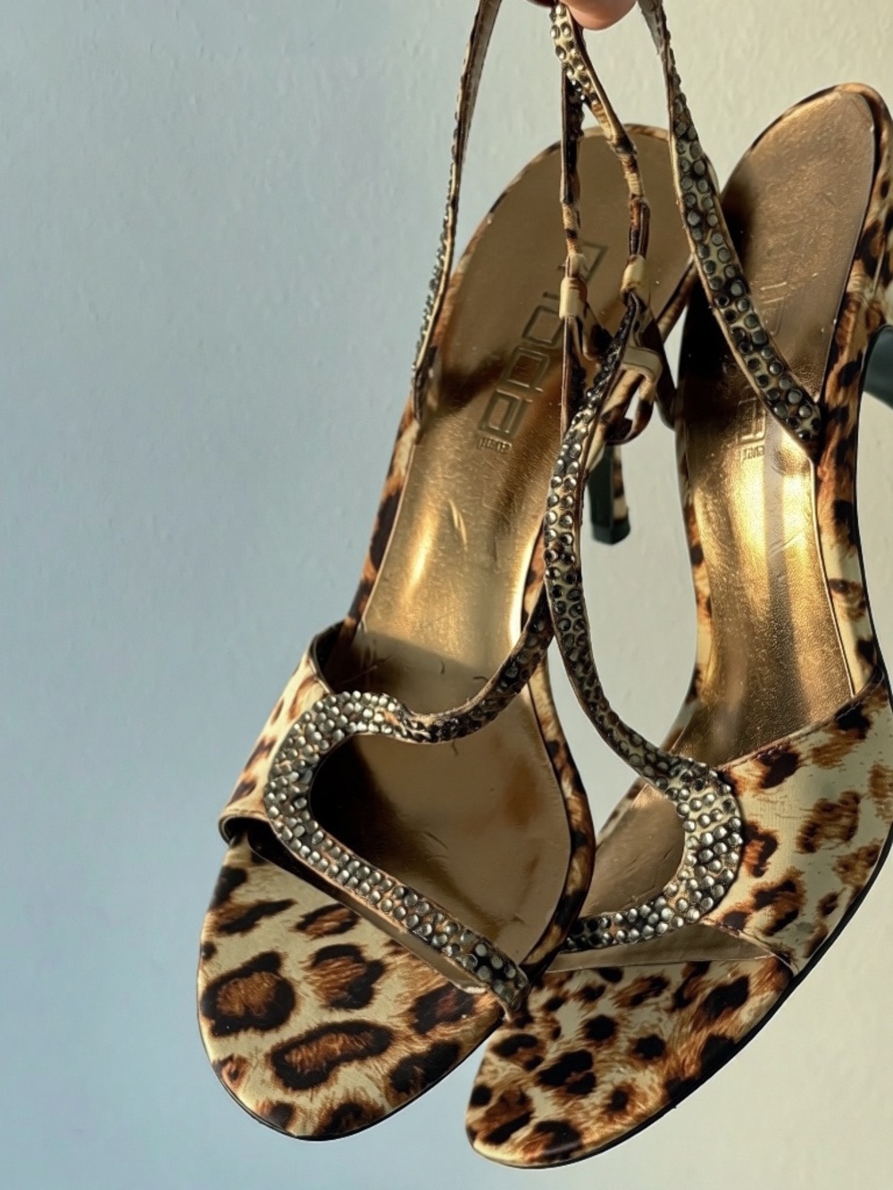 Moda Spana Y2K Leopard Rhinestone Slingback Heels Size 9 Vintage Glam